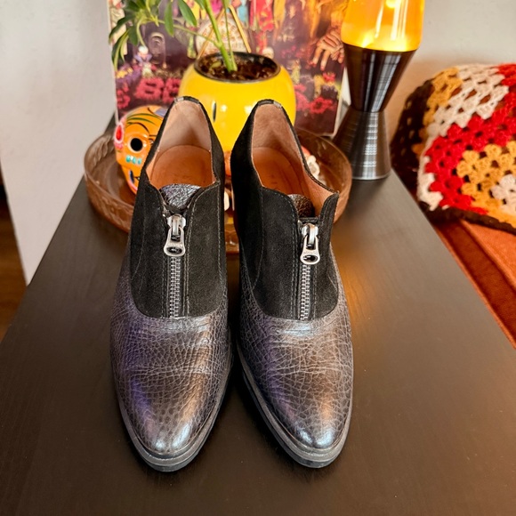 Heeled Oxford Loafer - Picture 2 of 5